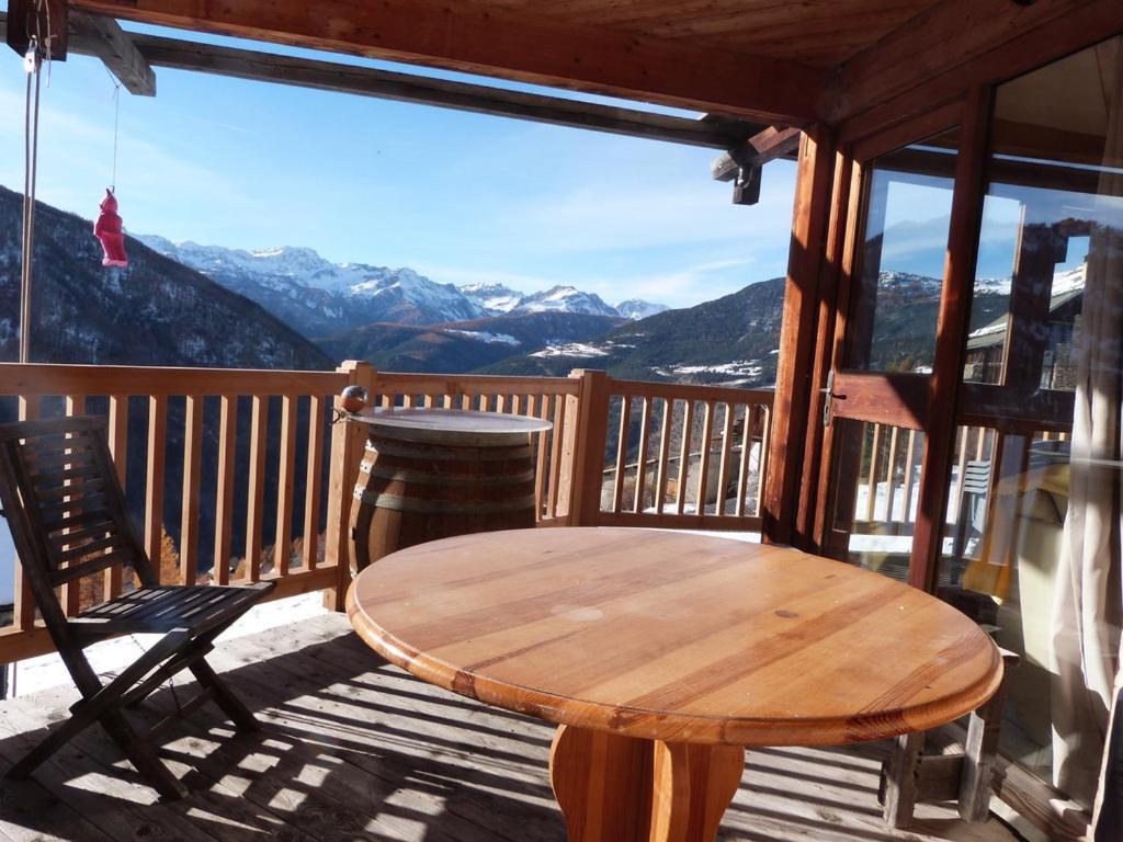 Chalet Panoramique Château-Ville-Vieille Exterior foto